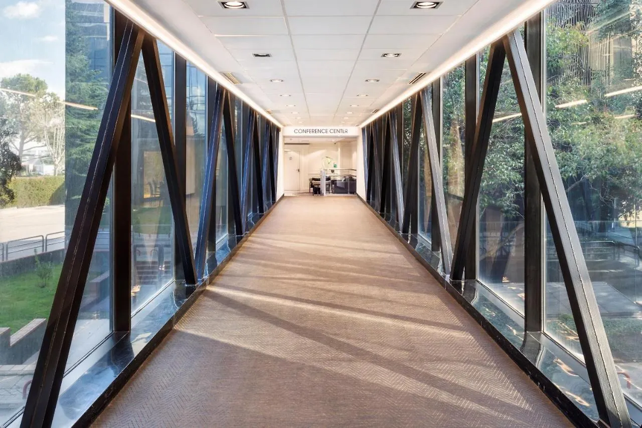 Melia Avenida De America Madri 4*,  Espanha