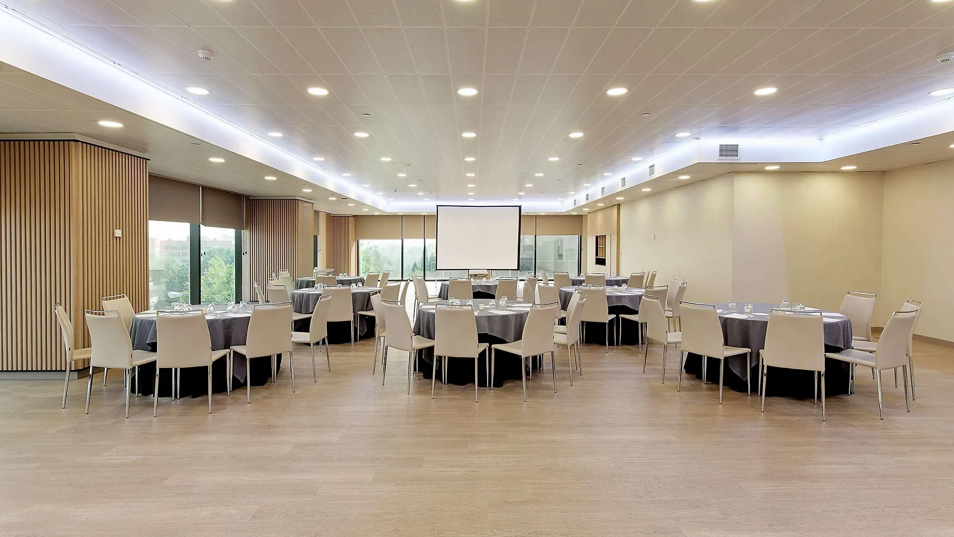Melia Avenida De America Madri 4*,