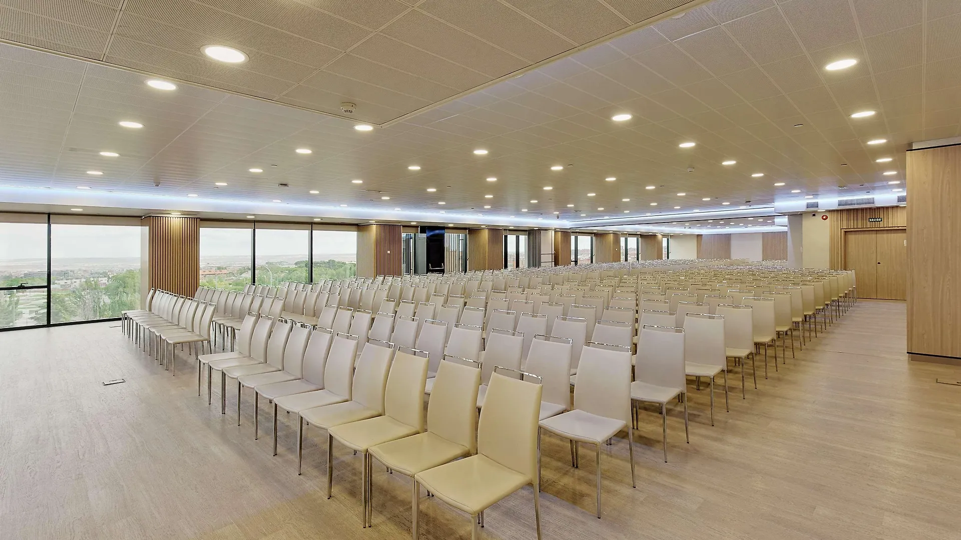 Melia Avenida De America Madri 4*,