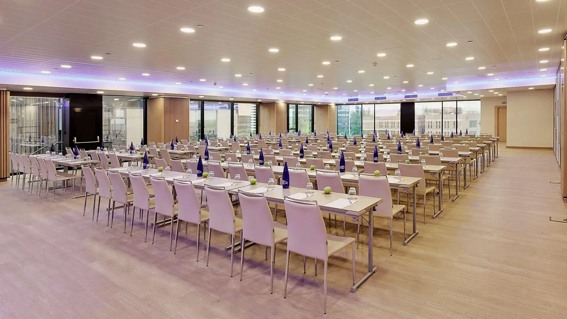 Melia Avenida De America Madri 4*,  Espanha