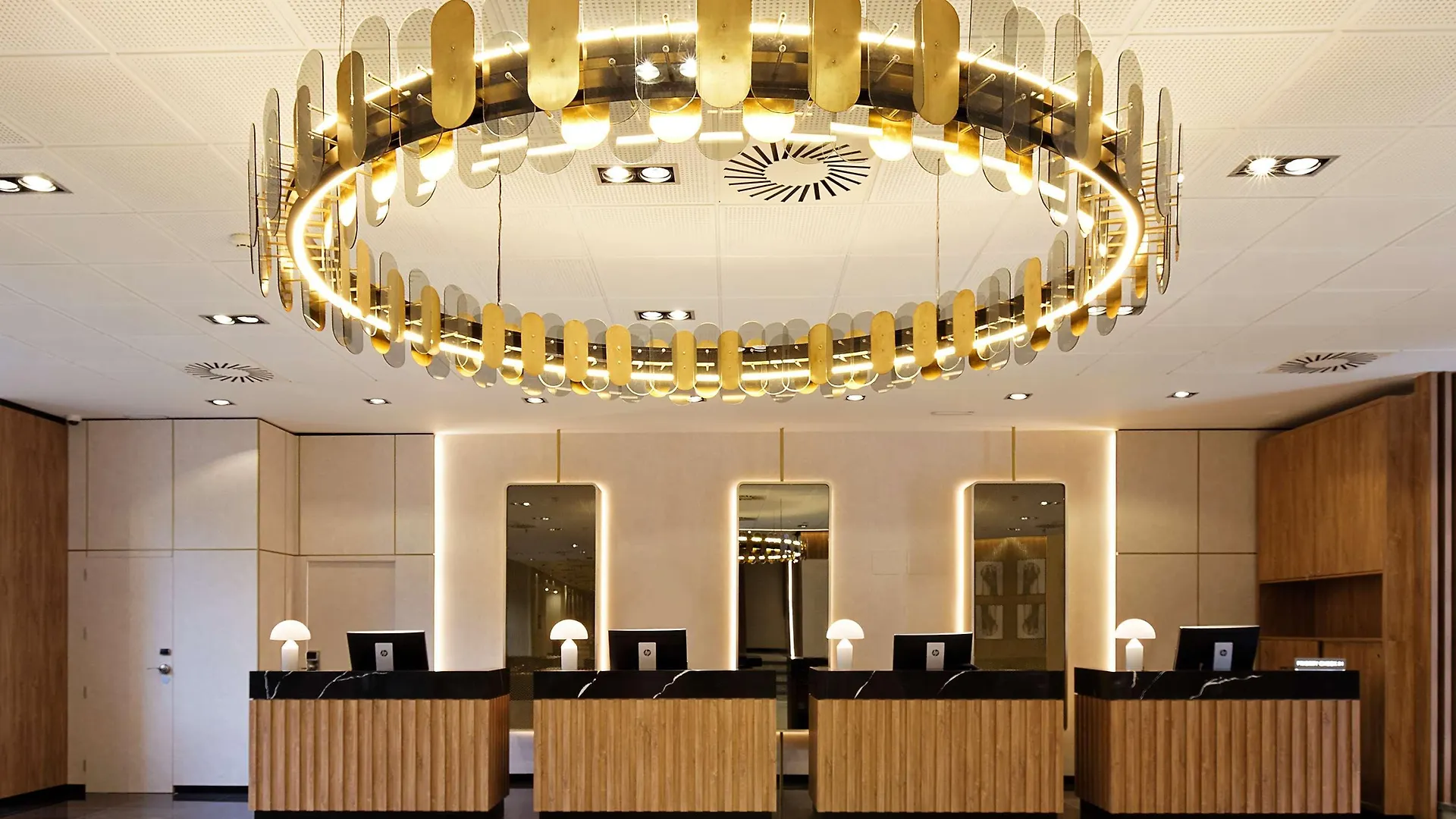 Melia Avenida De America Madri 4*,  Espanha